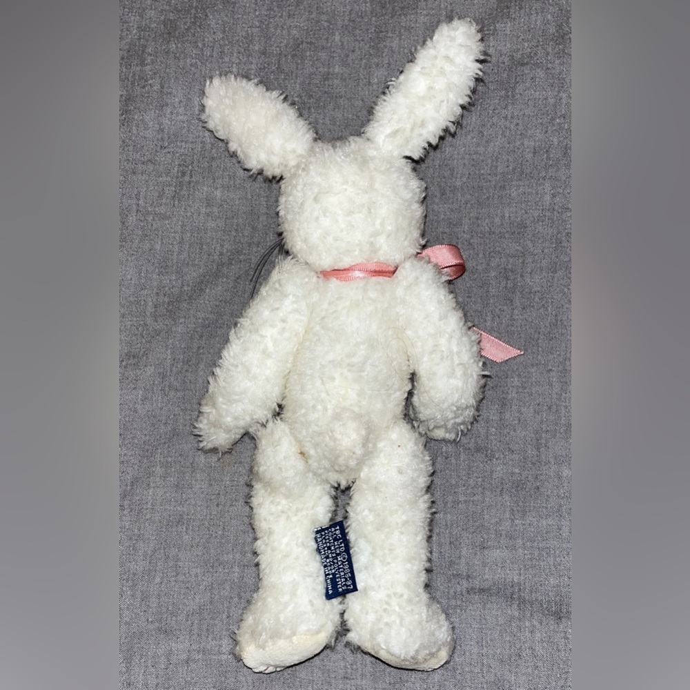 The Boyd’s Collection White Rabbit - Picture 5 of 7